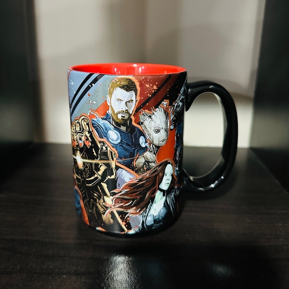 Marvel Avengers Infinity War Mug - Picture 3 of 3